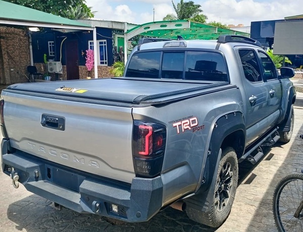 FOREIGN USED 2018 TOYOTA TACOMA TRD SPORT