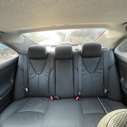 NEW ARRIVAL TOKUNBO 2011 TOYOTA CAMRY SE