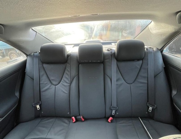 NEW ARRIVAL TOKUNBO 2011 TOYOTA CAMRY SE