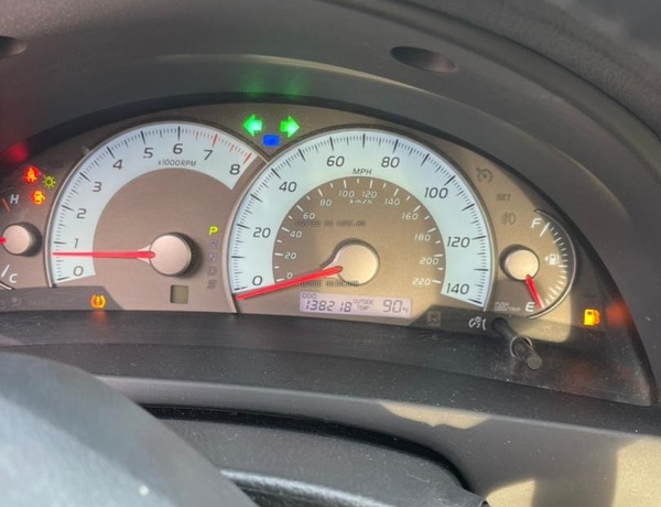 NEW ARRIVAL TOKUNBO 2011 TOYOTA CAMRY SE