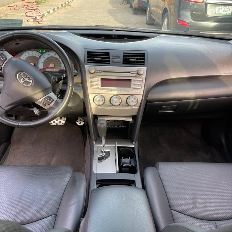 NEW ARRIVAL TOKUNBO 2011 TOYOTA CAMRY SE image
