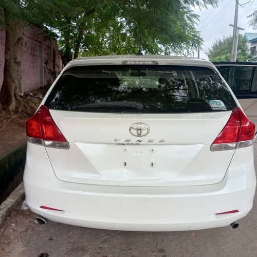 TOKUNBO 2010 TOYOTA VENZA AWD V6