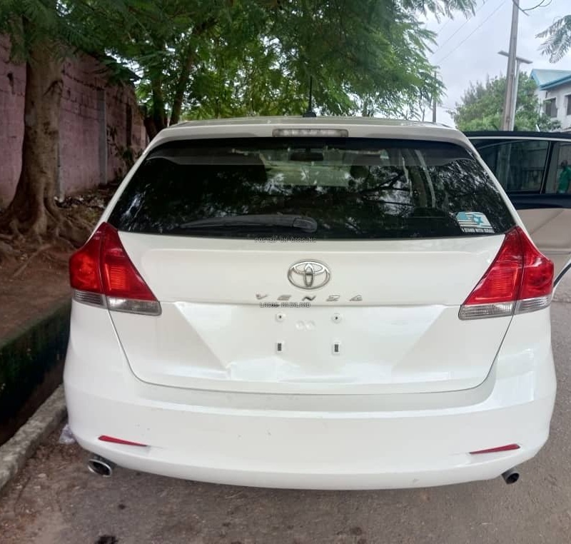 TOKUNBO 2010 TOYOTA VENZA AWD V6 image