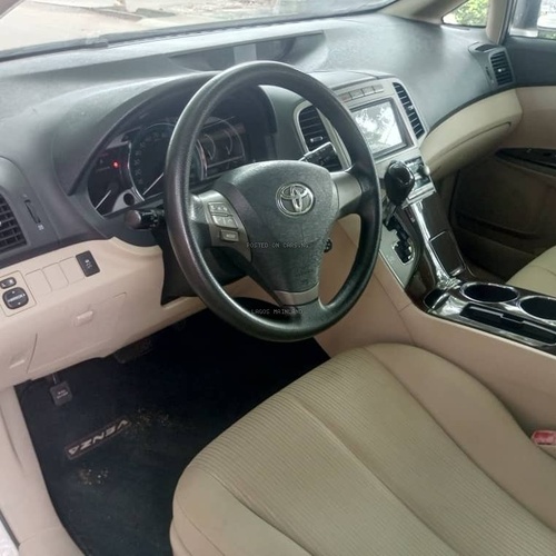 TOKUNBO 2010 TOYOTA VENZA AWD V6