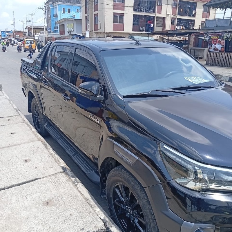 FORIEGN USED 2019 TOYOTA HILUX  image
