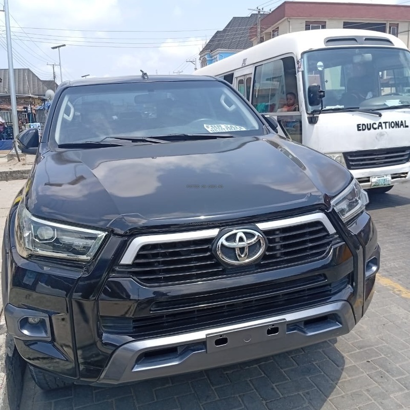 FORIEGN USED 2019 TOYOTA HILUX  image