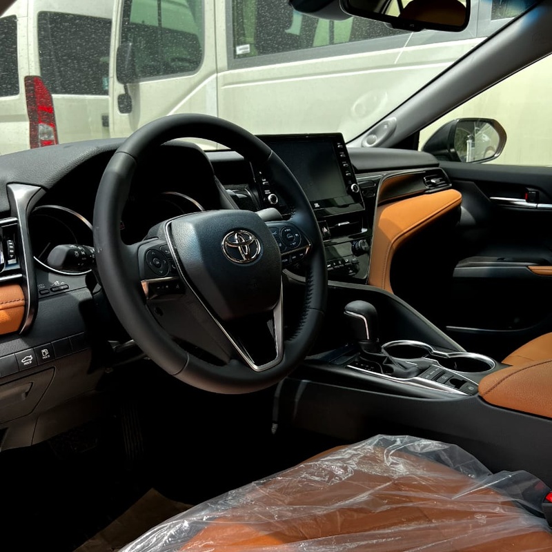 Brand New Toyota Camry XLE 3.5L 2024 Model image