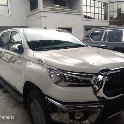 BRAND NEW TOYOTA HILUX PETROL 2.7L AT 2025 MODEL