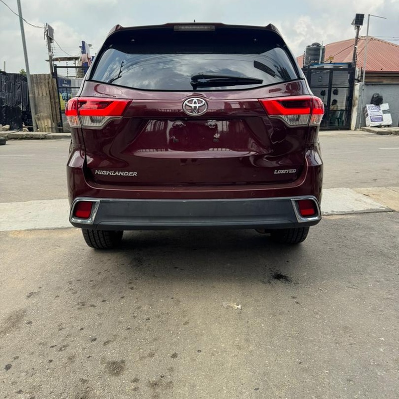 Foreign Used 2018 Toyota Highlander for Sale In Lagos image