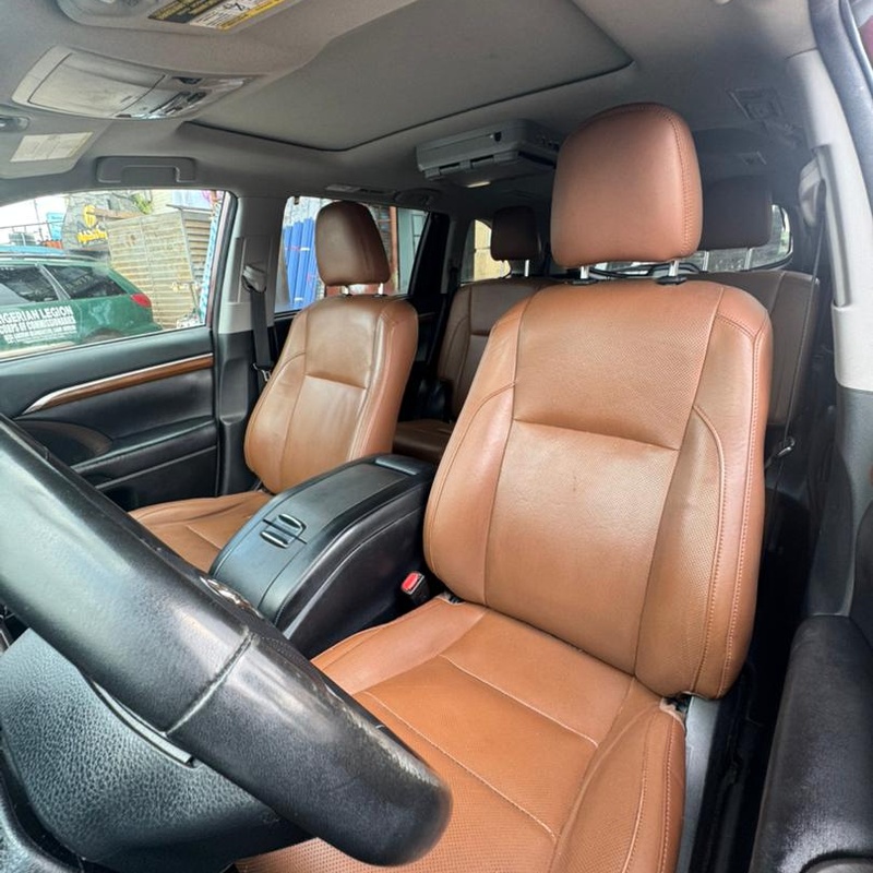 Foreign Used 2018 Toyota Highlander for Sale In Lagos image