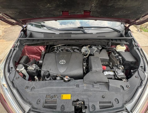 Foreign Used 2018 Toyota Highlander for Sale In Lagos