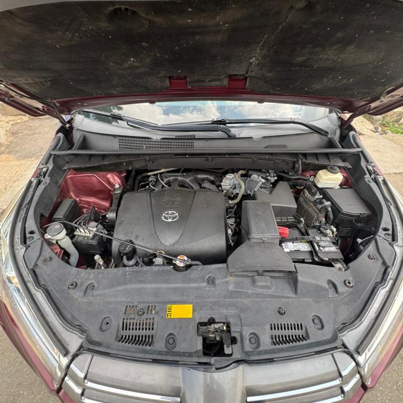 Foreign Used 2018 Toyota Highlander for Sale In Lagos image