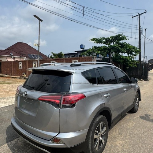 Registered 2017 Toyota Highlander for Sale In Yaba Lagos