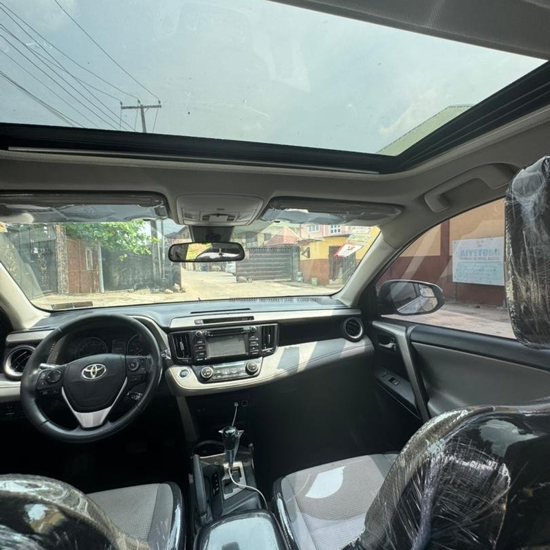 Registered 2017 Toyota Highlander for Sale In Yaba Lagos image