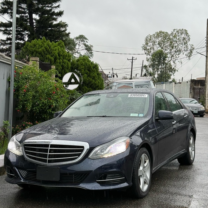 2014 Mercedes Benz E 350 4Matic Luxury Edition image