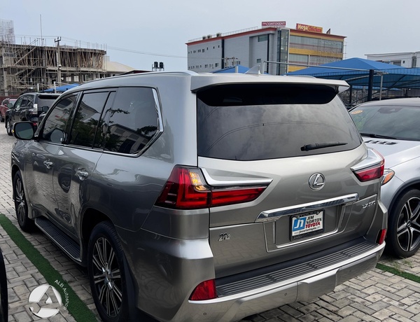 2019 Lexus LX 570 in Lekki