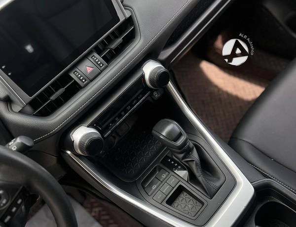 Foreign Used 2021 Toyota Rav4 XLE In Lagos