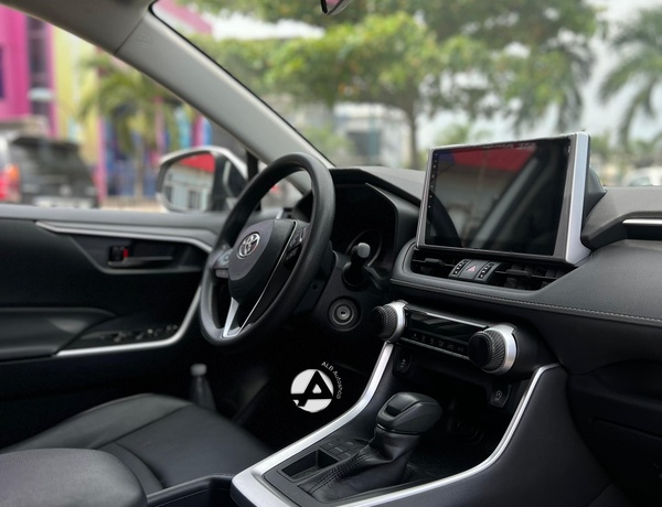 Foreign Used 2021 Toyota Rav4 XLE In Lagos