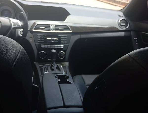 2013 Benz c300, Direct Belgium