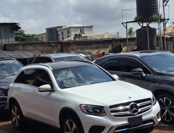 Foreign Used 2018 Mercedes Benz GLC300 