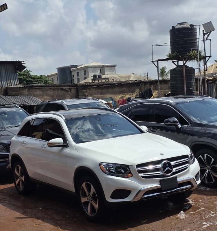 Foreign Used 2018 Mercedes Benz GLC300  image