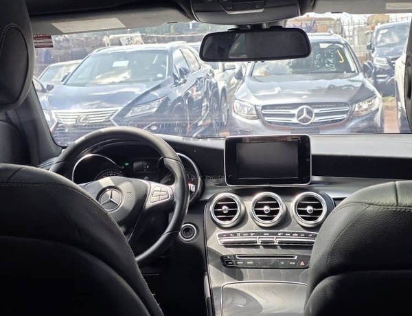 Foreign Used 2018 Mercedes Benz GLC300 