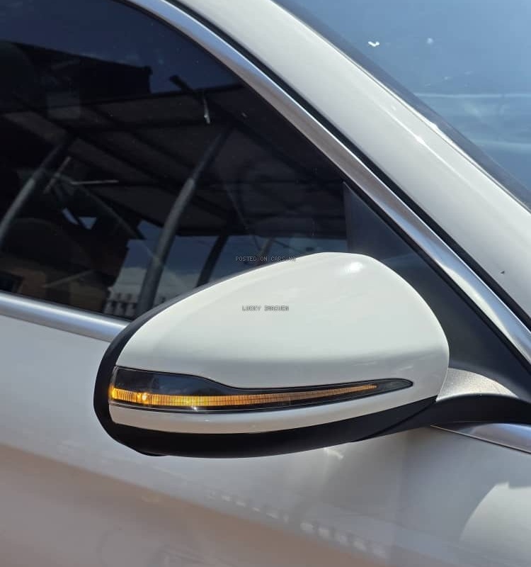 Foreign Used 2018 Mercedes Benz GLC300  image