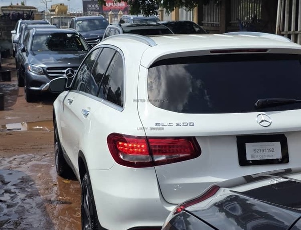 Foreign Used 2018 Mercedes Benz GLC300 