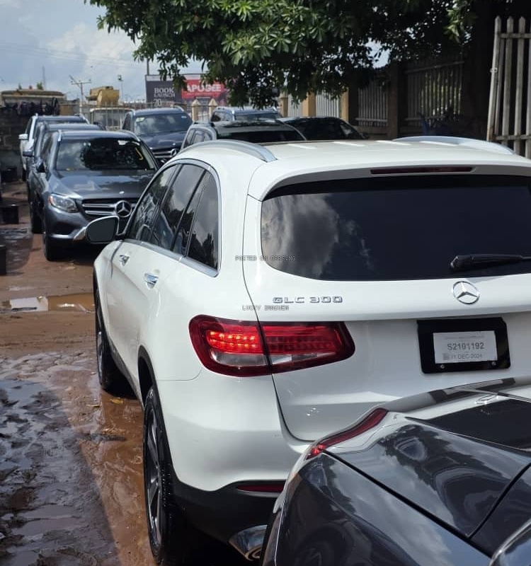 Foreign Used 2018 Mercedes Benz GLC300  image