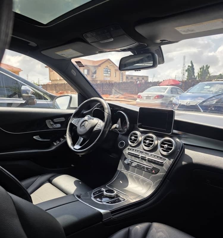 Foreign Used 2018 Mercedes Benz GLC300  image