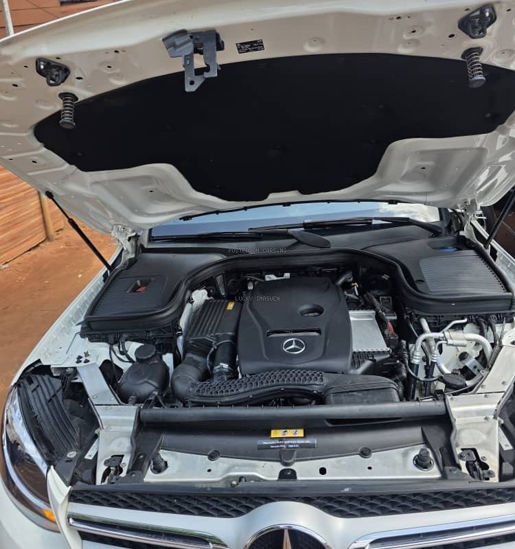 Foreign Used 2018 Mercedes Benz GLC300  image