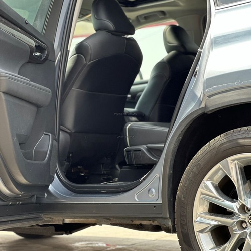 2022 Toyota Highlander limited In Lagos