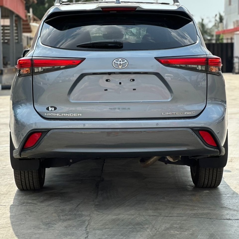 2022 Toyota Highlander limited In Lagos image