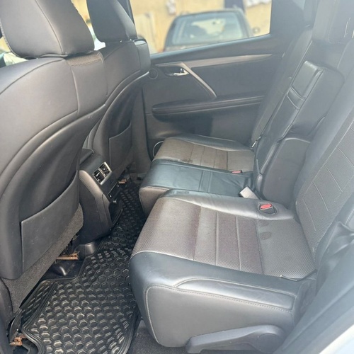 2022 Toyota Highlander limited In Lagos