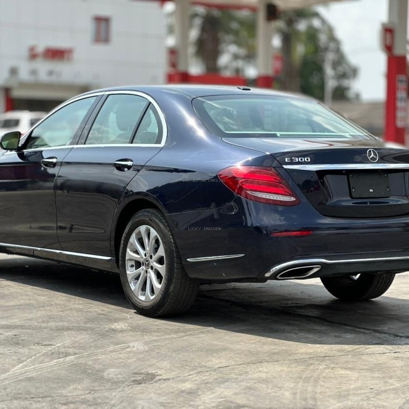 Foreign used Mercedes Benz E300 2018 image