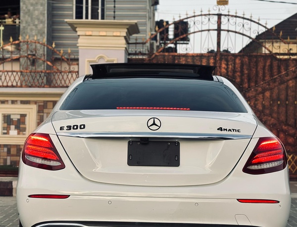 Benz E300 2018 in lagos