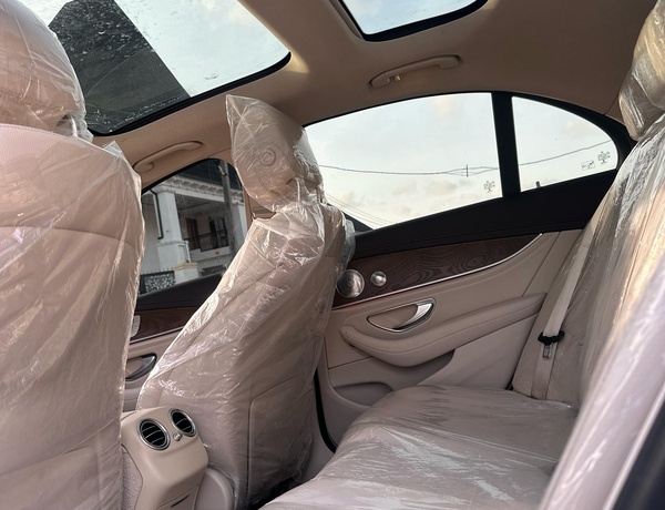 Benz E300 2018 in lagos