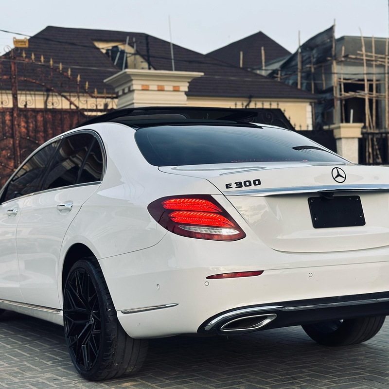 Benz E300 2018 in lagos image