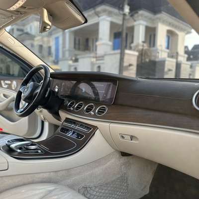 Benz E300 2018 in lagos