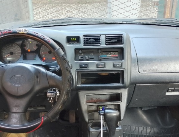 Toyota RAV4 Automatic 2000 Green In Lagos