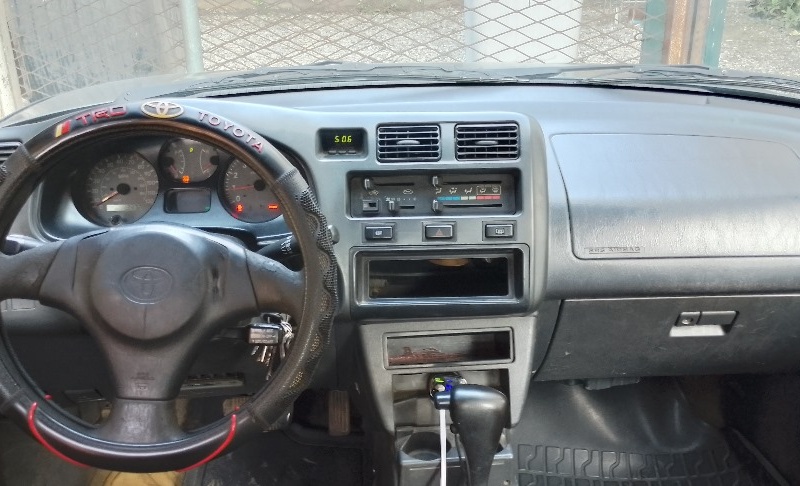 Toyota RAV4 Automatic 2000 Green In Lagos image