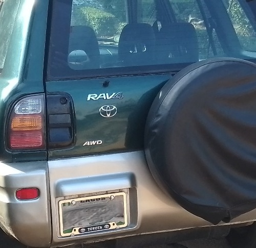 Toyota RAV4 Automatic 2000 Green In Lagos