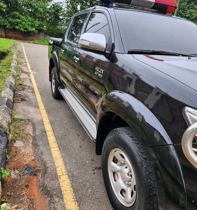 REGISTERED TOYOTA HILUX 2014 FOR SALE IN ASABA  image