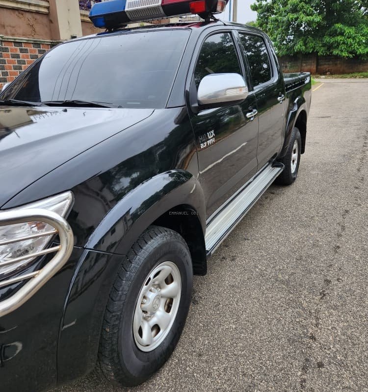REGISTERED TOYOTA HILUX 2014 FOR SALE IN ASABA  image