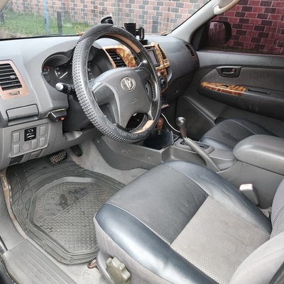 REGISTERED TOYOTA HILUX 2014 FOR SALE IN ASABA