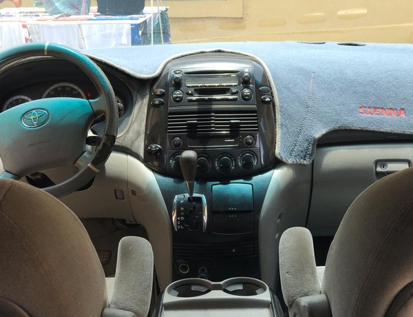 Toyota Sienna in Lagos