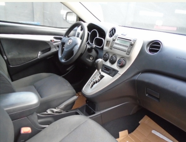 Neat Toyota Matrix 2010
