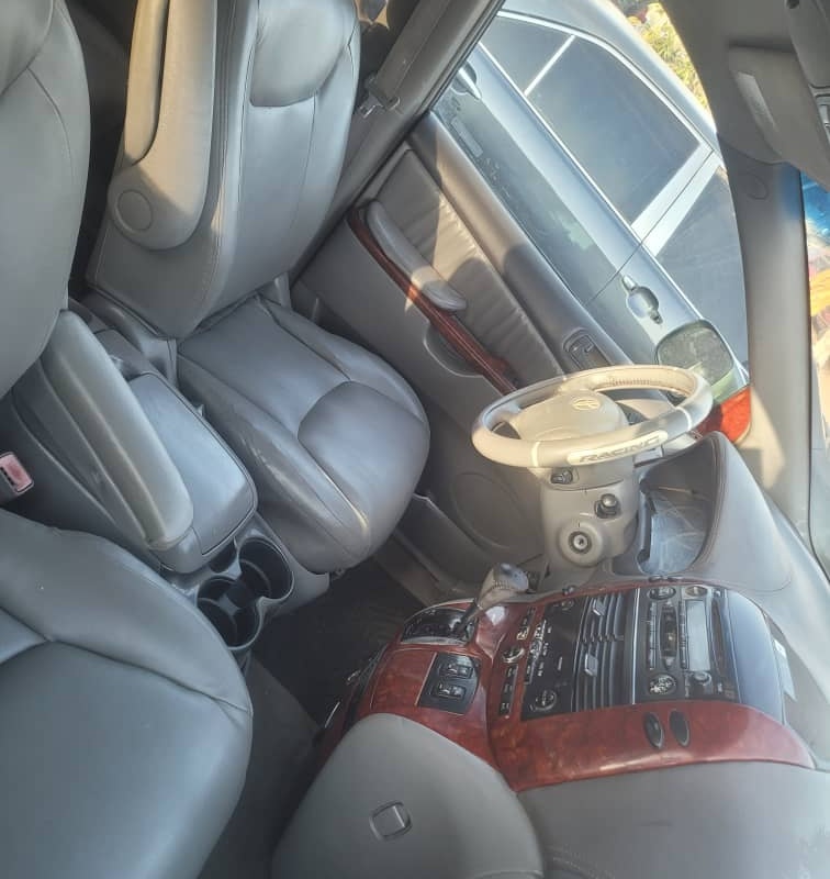Toyota Sienna 2006 image
