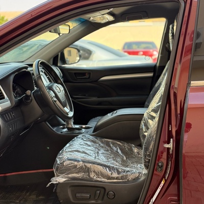 Distress sales foreign used 2014 Toyota Highlander
