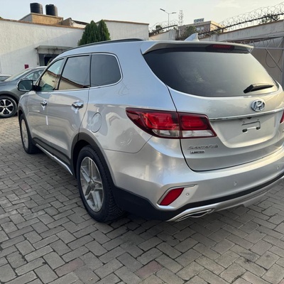 Hyundai Santa Fe 2017 In Magodo,Lagos State.